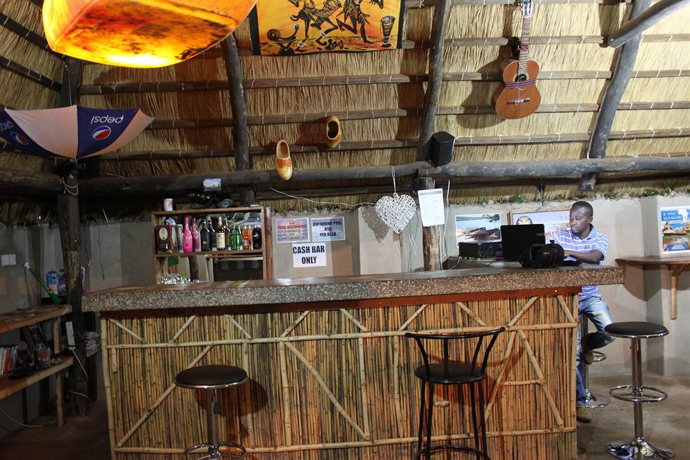 Zinga Backpackers Hotel Livingstone Kültér fotó